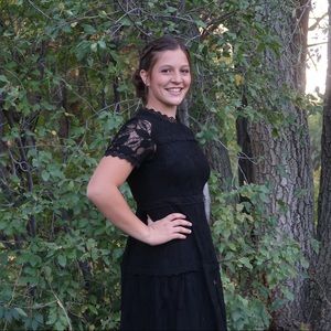 Meet your Posher, Anna